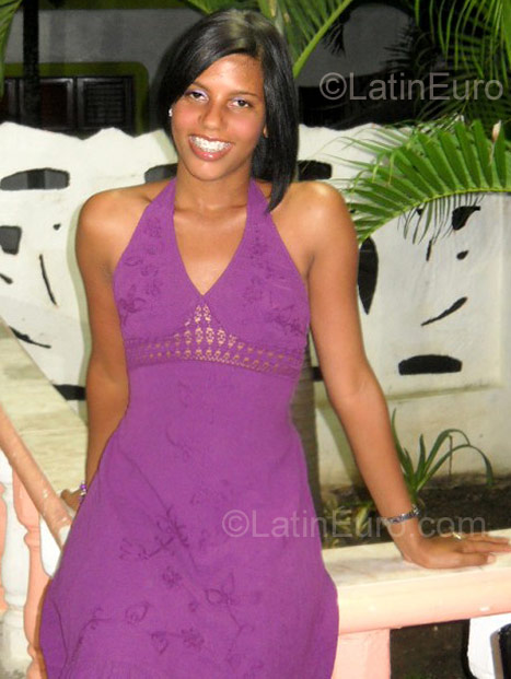 Date this stunning Dominican Republic girl Angie from Puerto Plata DO895