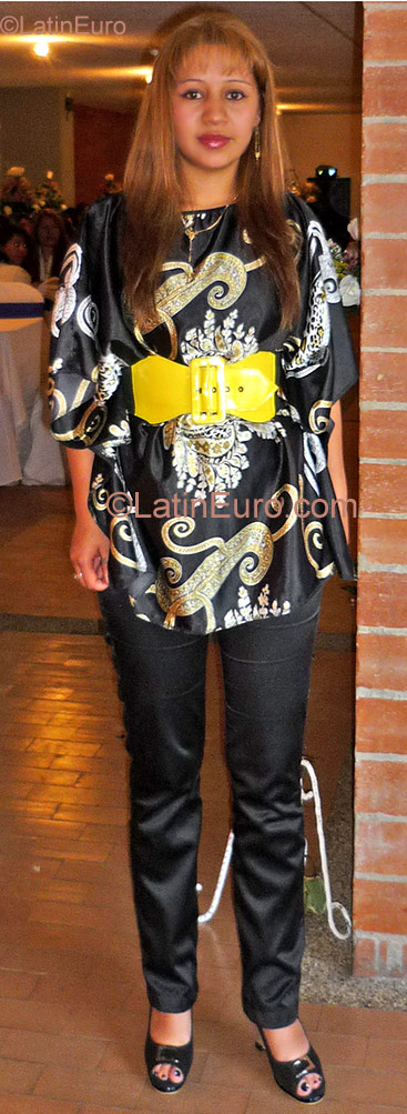 Date this pretty Colombia girl Yury from Bogota CO809