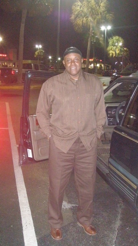 Date this young Virgin Islands (U.S.) man Suavemente from St.thomas VI1