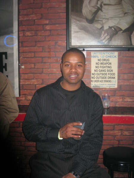 Date this tall United States man John from San Diego US2519