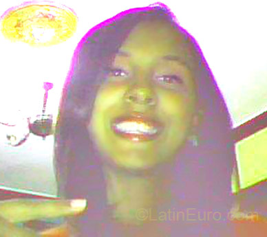 Date this sultry Dominican Republic girl Yosmerlin Altagracia from La Vega DO921