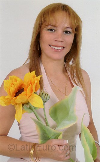 Date this exotic Peru girl Cecilia Mercedes from Lima PE89