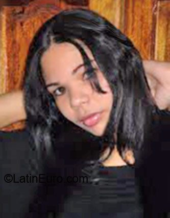Date this athletic Brazil girl Dany from Ulianopolis BR1174