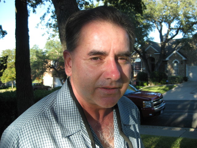 Date this attractive United States man Robert from Austin US2672