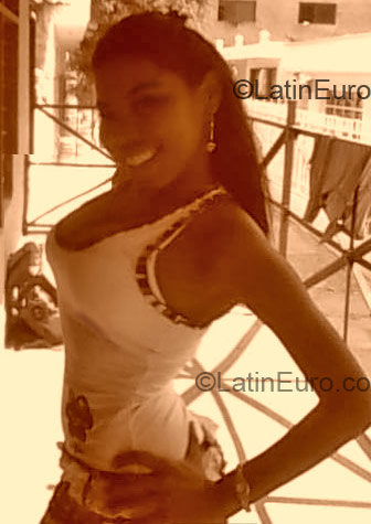Date this charming Colombia girl Karen from Cartagena CO911