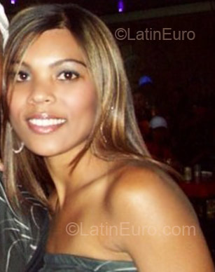 Date this athletic Brazil girl Flavia Gabriella from Belo Horizonte BR1187