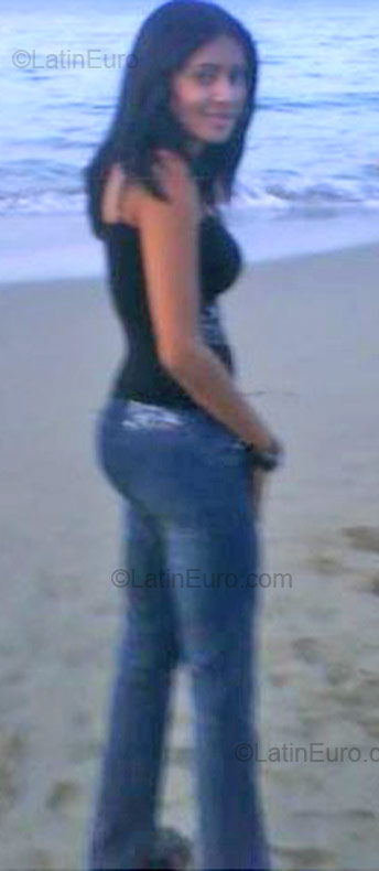 Date this delightful Dominican Republic girl Miguelina from Santiago DO994