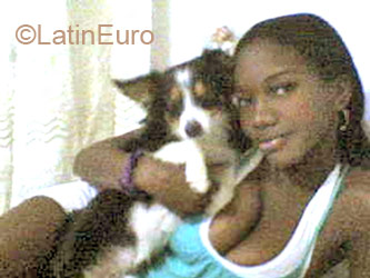 Date this attractive Colombia girl Rosa from Cartagena CO958