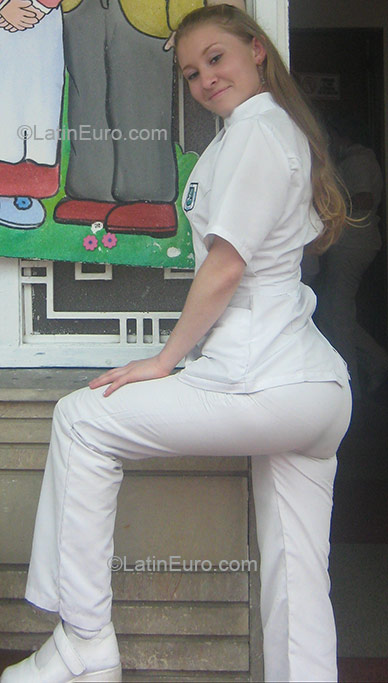 Date this young Colombia girl Maryori from Bogota CO962