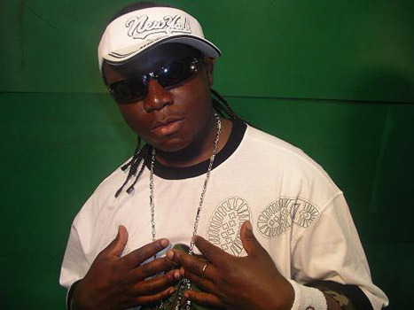 Date this athletic Uganda man ARNOLD from kampala UG10