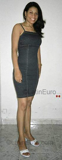 Date this passionate Dominican Republic girl Sairy Lee from Monsenor Nouel DO1026