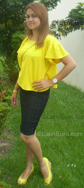 Date this pretty Brazil girl Daiana from Manaus BR1254