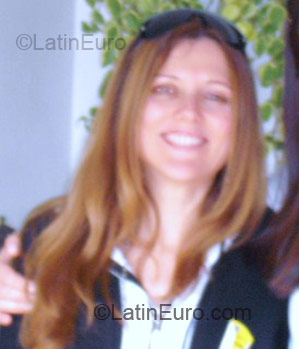 Date this fun Brazil girl Adrianne from Blumenau BR1265