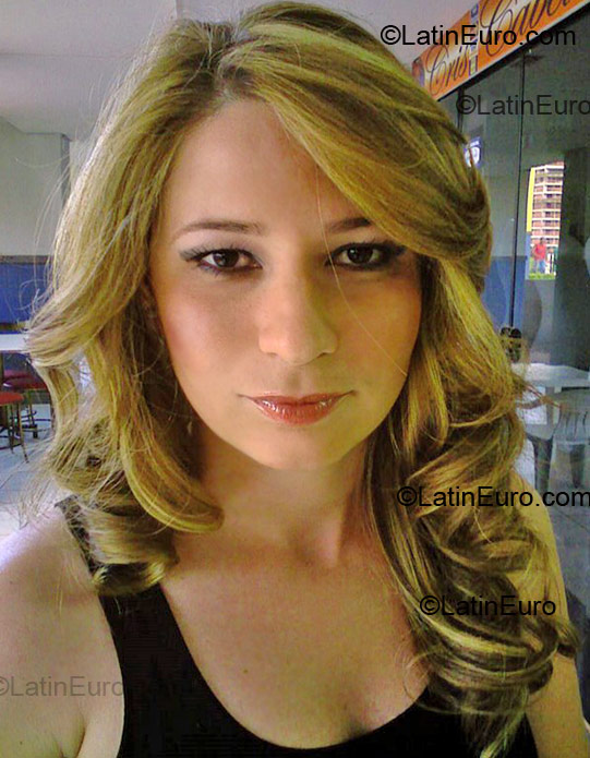 Date this hard body Brazil girl Daniela from Ceilandia BR1293