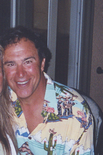 Date this charming United States man Mikey from Santa Cruz US2952