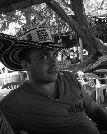 Date this charming Colombia man Bokachankla77 from Cali CO1065