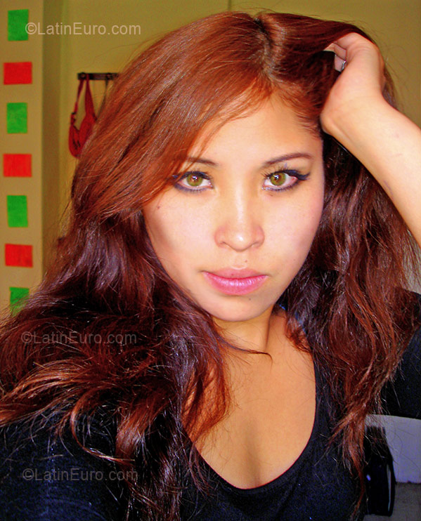 Date this athletic Peru girl Claudia Estefania Mercdes from Arequipa PE101