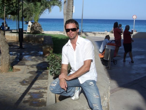 Date this nice looking Slovakia (Slovak Republic) man Miamivice from Banska Bystrica SK1