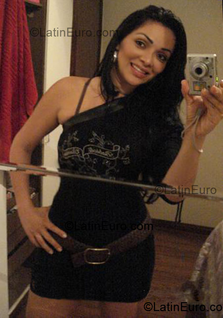 Date this funny Brazil girl Marluce from Brasilia BR1436