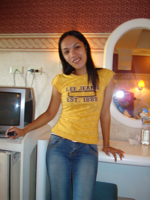 Date this tall Philippines girl Louvelle from General Santos City PH200