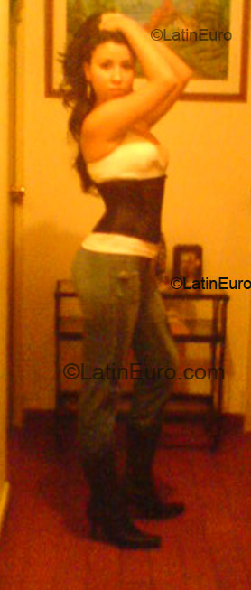 Date this good-looking Colombia girl Diana from Cali CO1224