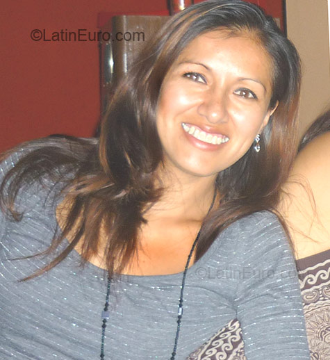 Date this charming Peru girl Lisbeth from Lima PE112