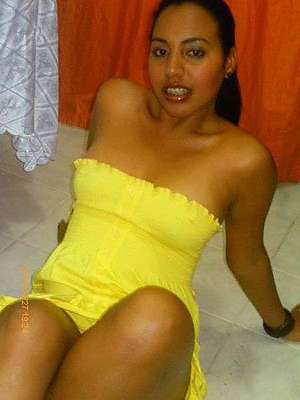 Date this beautiful Dominican Republic girl Anyolina from Santiago RP15