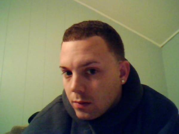 Date this happy United States man Miamimike32 from Hartford US3430