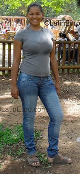 Date this delightful Brazil girl Mayara from Paraiso Do Tocantins BR1540