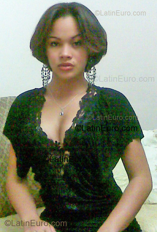 Date this charming Dominican Republic girl Marian from Puerto Plata DO1498