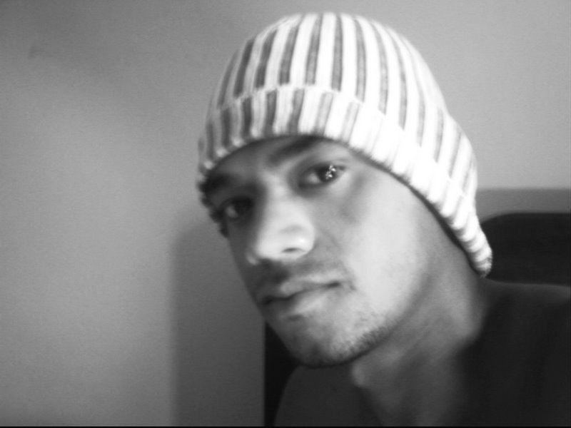 Date this nice looking Brazil man Caio from Sao Paulo BR1608