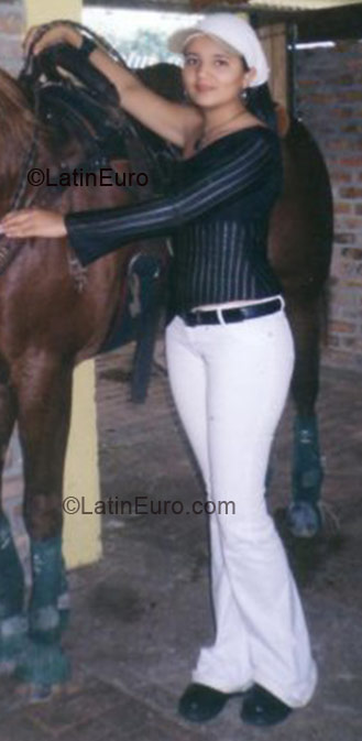 Date this stunning Colombia girl Yuri Marcela from Villavicencio CO1351