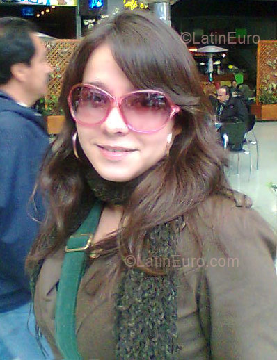 Date this cute Colombia girl Lina Maria from Cali CO1384