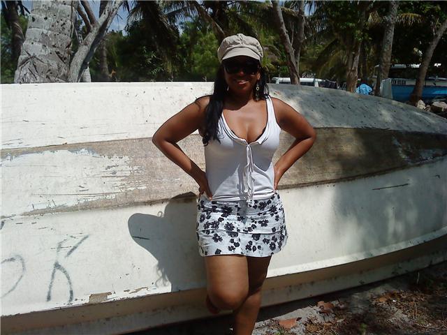 Date this delightful Italy girl Biveca from No Importa IT52