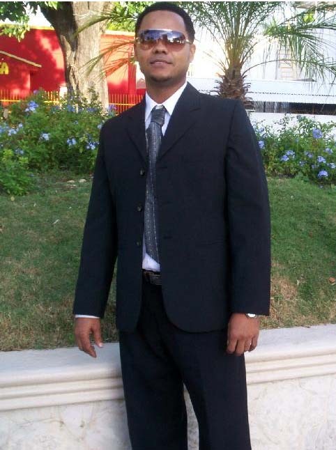 Date this tall Dominican Republic man Janny from Santo Domingo DO1606