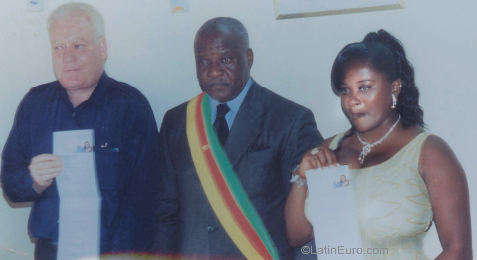 Date this lovely Dominican Republic girl Congatuations to Ariel and Marce from  DO1608