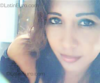 Date this happy Peru girl Maria Del Carmen from Lima 025 PE123