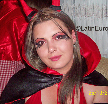 Date this sensual Colombia girl Diana Carolina from Bogota CO1516