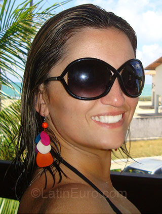 Date this happy Brazil girl Sibely from Itapetininga BR1714