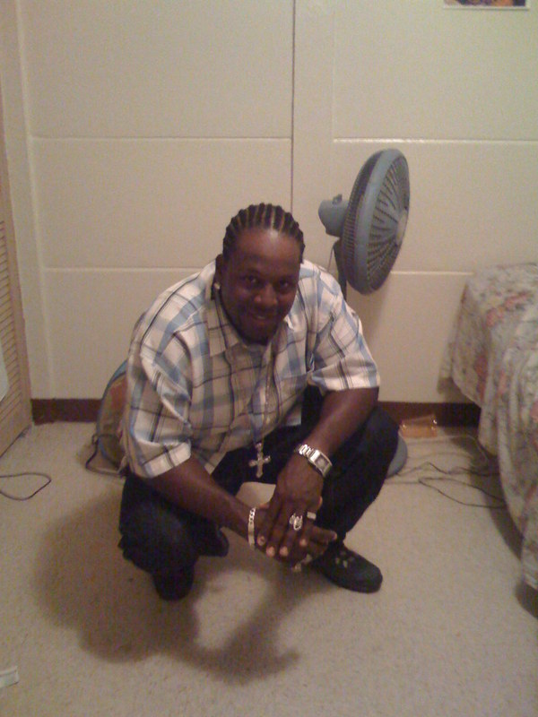 Date this charming Virgin Islands (U.S.) man Scamp from St.croix VI2