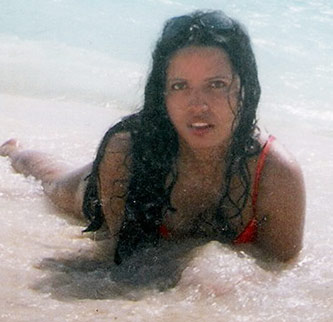 Date this beautiful Colombia girl Ana from Cali CO1545