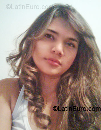 Date this exotic Colombia girl Jhoana from Medellin CO1707