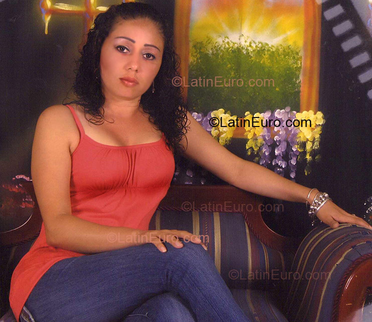 Date this passionate Colombia girl Hilda Maria from Palmira CO1724