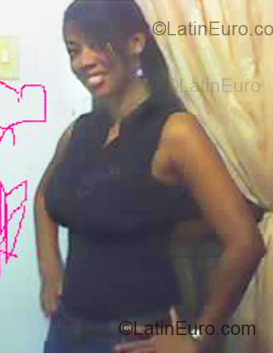 Date this exotic Colombia girl Gloria from Cali CO1760