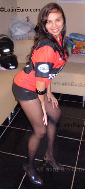 Date this attractive Brazil girl Sayure from Duque De Caxias BR1892