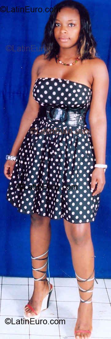 Date this beautiful Cameroon girl Glawdyce from Yaounde CM42