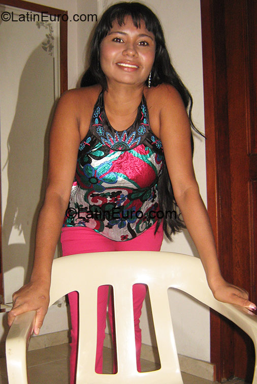 Date this cute Colombia girl Marisol from Arjona CO1866
