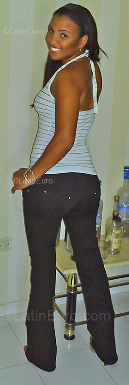 Date this delightful Dominican Republic girl Jenny from Santiago DO2260