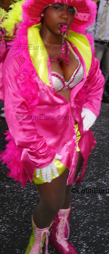 Date this delightful Dominican Republic girl Jazmin from Santo Domingo DO2272