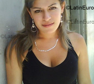 Date this cute Colombia girl Johana from Manizales CO1939